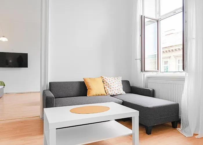 Apartment Pleasing 2br Apt. Akh-perfect For Groups Vienna