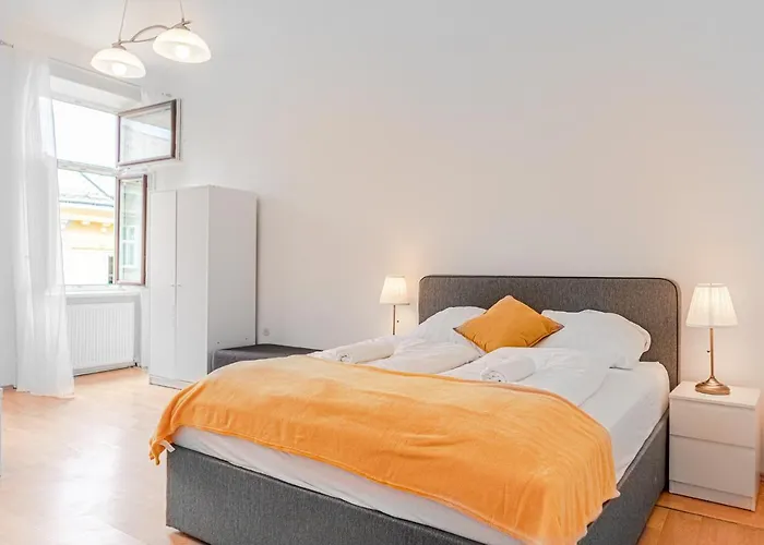 Апартаменти Pleasing 2br Apt. Akh-perfect For Groups