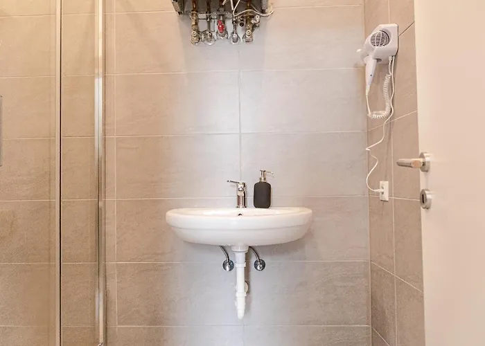 Pleasing 2br Apt. Akh-perfect For Groups * Відень
