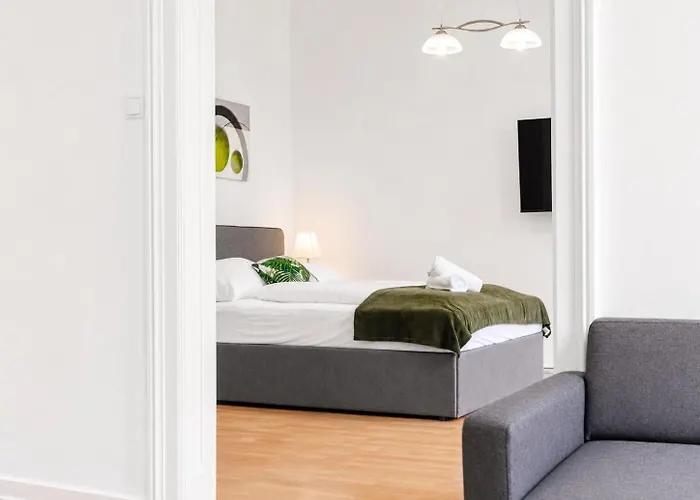Pleasing 2br Apt. Akh-perfect For Groups Apartment