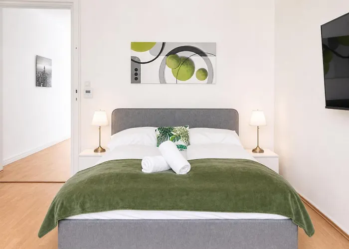 Apartment Pleasing 2br Apt. Akh-perfect For Groups Vienna
