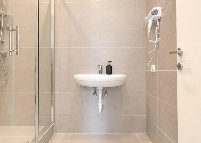 Apartment Pleasing 2br Apt. Akh-perfect For Groups Vienna